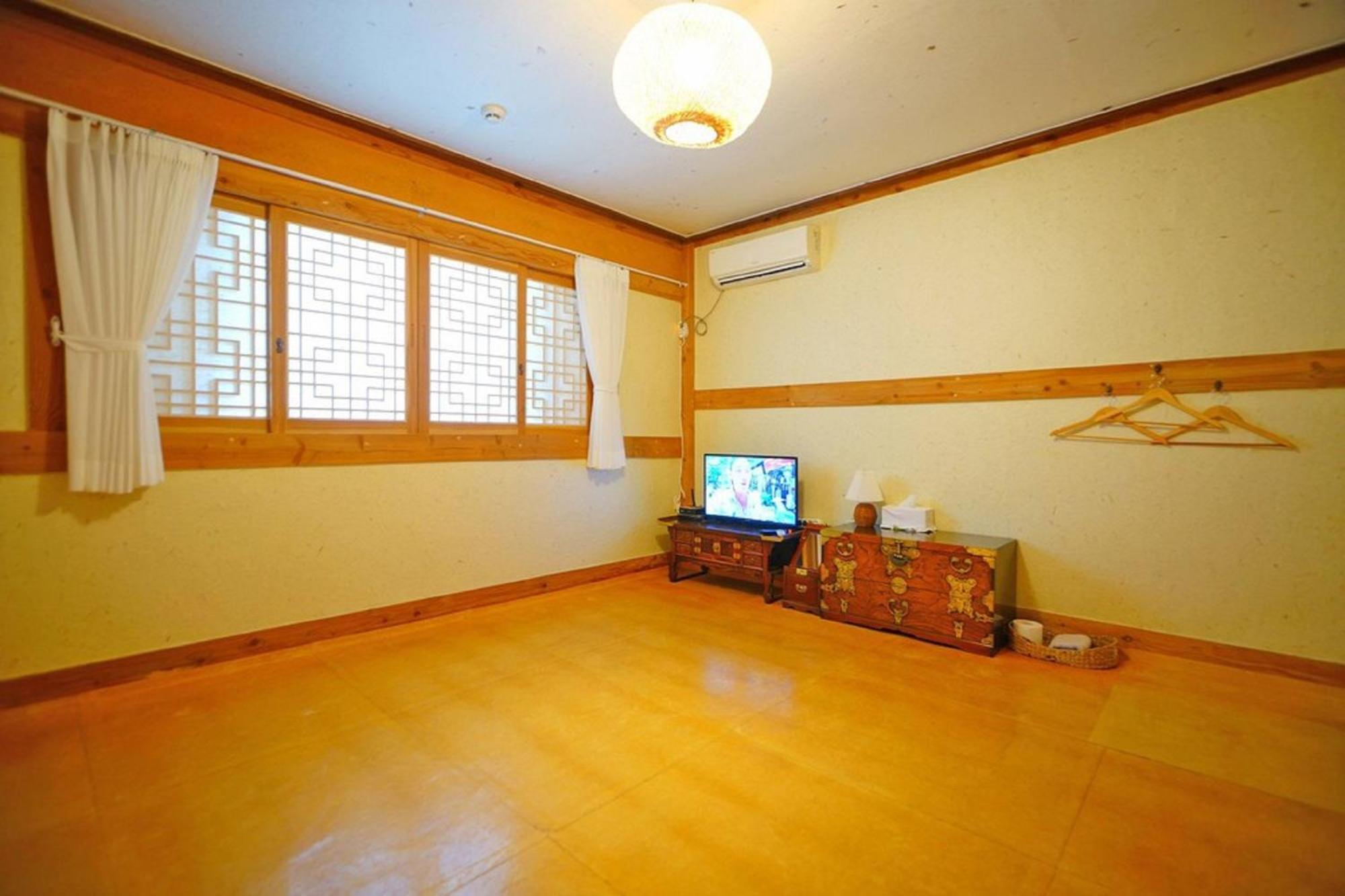 Hanok Gotaek Goeul 전주 외부 사진